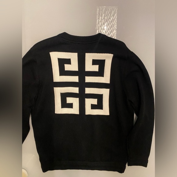 Givenchy sweater - Picture 11 of 14